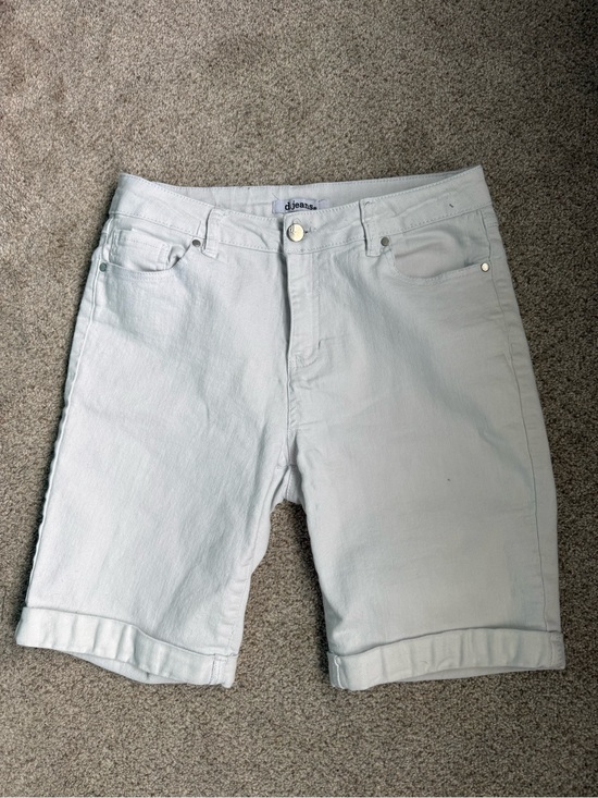 d. jeans Pants - d. jeans Women’s White Denim Shorts size 4/27